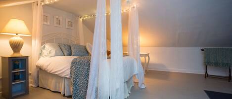 4 chambres, fer et planche à repasser, Wi-Fi, draps fournis