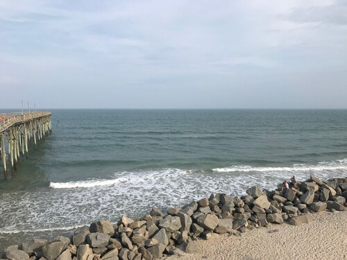 1st floor 3BR 2Bath Oceanfront Condo w/pool and 2 assigned parking spots!