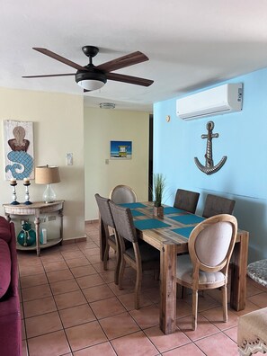 Dining - Ocean view penthouse, beach access. Beautiful private rooftop apartment (Loiza)