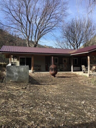 160 acre hunting and fishing lodge or private retreat.