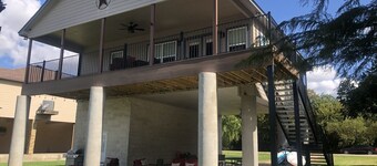 Family Getaway - LBJ Waterfront - Beautiful Lake Views - Game Room - Boat Dock