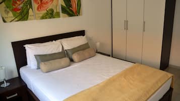 2 slaapkamers, een strijkplank/strijkijzer, wifi, beddengoed