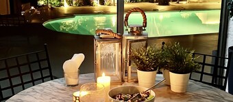 Beautiful Villa, Large Private South Facing pool and 1acre garden, petanque . 