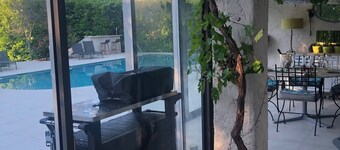 Beautiful Villa, Large Private South Facing pool and 1acre garden, petanque .