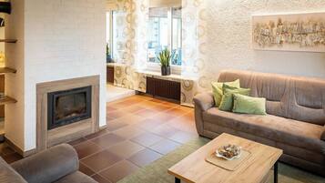 TV, fireplace, table football, ping pong