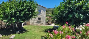 Air-conditioned house with garden and internet fiber, near Vallon Pont d'Arc.
