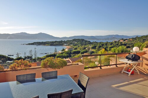 Duplex T2 - 45m2 à Porticcio, Terrasse, Jardinet, Barbecue, Grand lit 180, Fibre