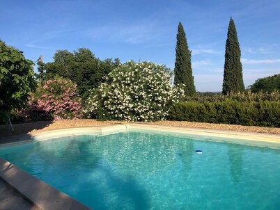 Charming Village House,Uzès 5 Km, Pool, Walled Gardens, Views, 2 bedrooms