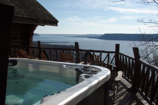 Bain à remous extérieur