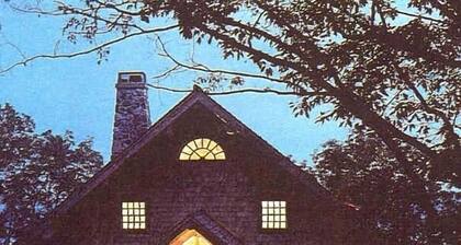 40 Hektar großen, bewaldeten Retreat Blick auf den Lake Pepin mit Lakefront