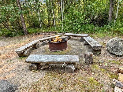Spacious McCall Cabin | Hot Tub + Cozy Fireplaces