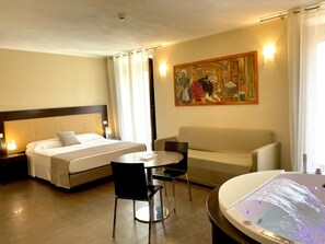Suite, Whirlpool