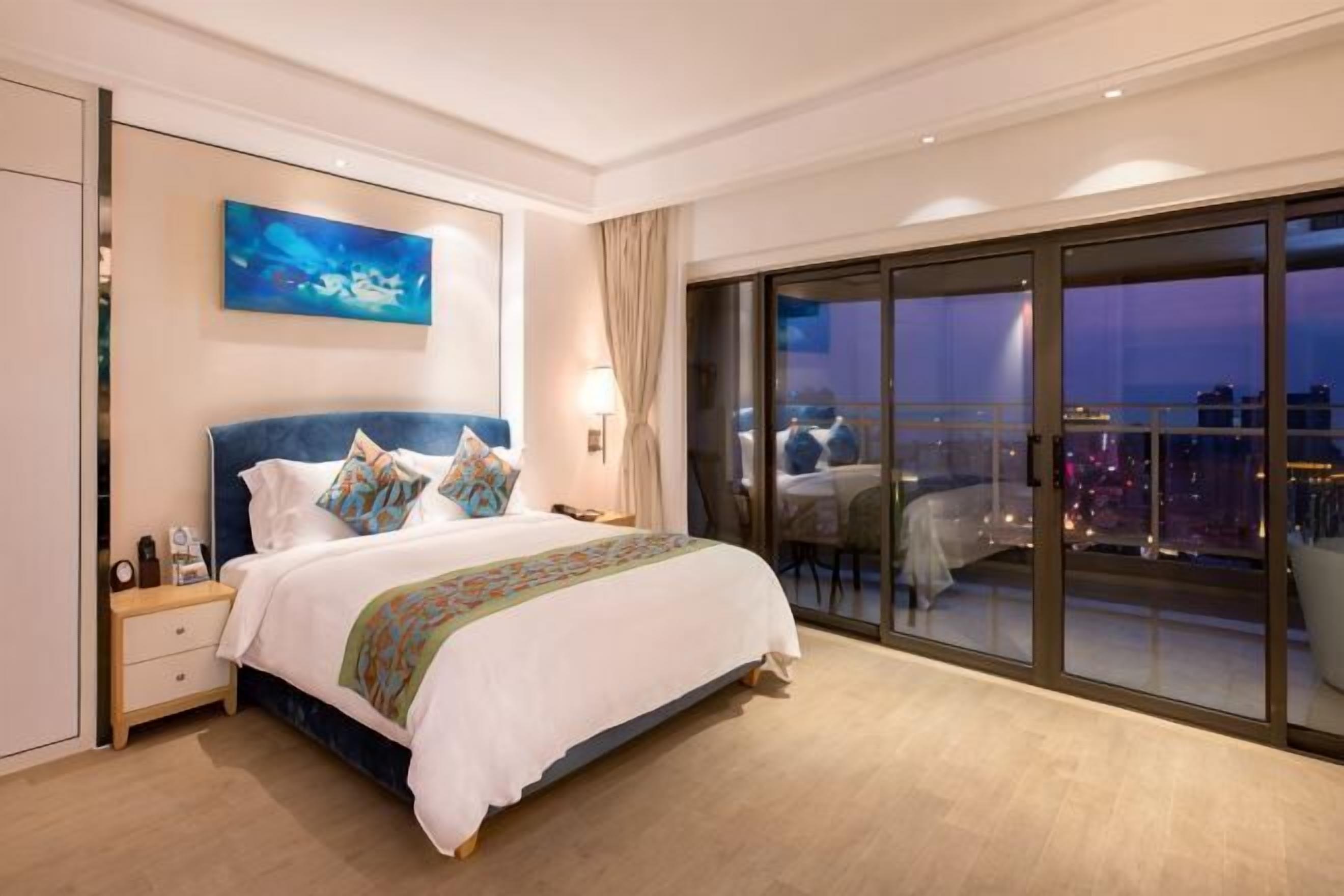 Minibar, blackout drapes, iron/ironing board, free WiFi