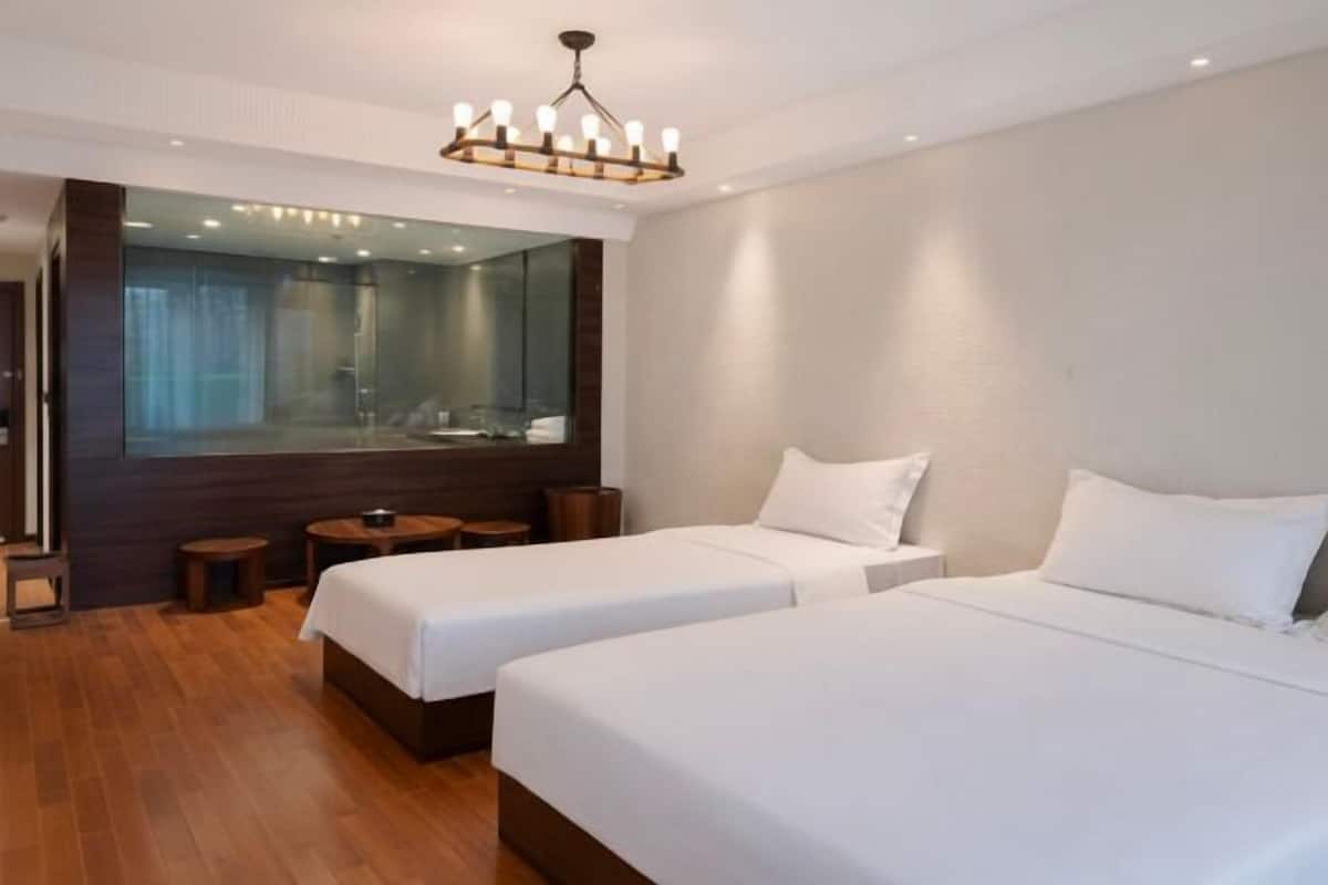 Minibar, blackout drapes, iron/ironing board, free WiFi