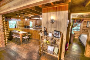 3 soverom, strykejern/-brett, wi-fi (inkludert) og sengetøy