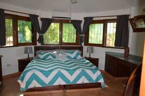 2 bedrooms, in-room safe, iron/ironing board, free WiFi