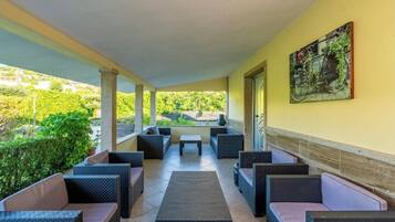 Terassi/patio