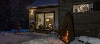 Chic design cottage with sauna, open fires and plenty of peace and quiet near the forest, terrace