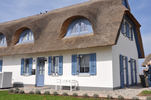 Exterior - Thatched cottage in the bay of Wismar (Zierow)