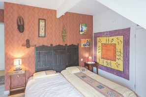 4 bedrooms, iron/ironing board, travel crib, free WiFi