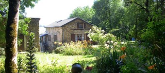 Unforgettable for children: wide open spaces, animals to cuddle, games, wifi