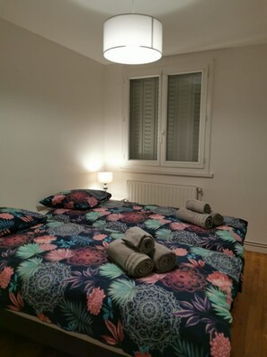 2 Schlafzimmer, Bügeleisen/Bügelbrett, Reisekinderbett, kostenloses WLAN