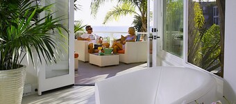 ACTUAL Ocean View 2 - Short Walk To Beach, Beach Trail, Downtown & Pier