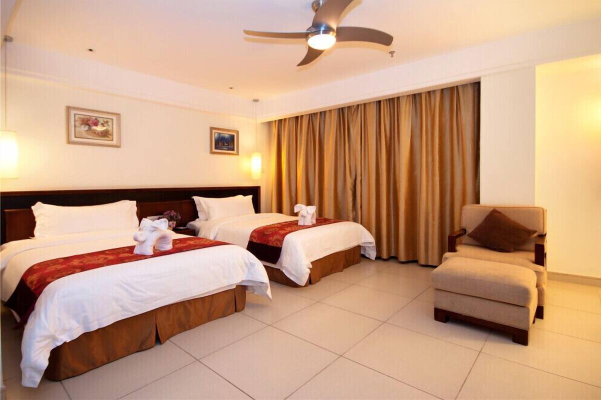Desk, blackout curtains, rollaway beds, free WiFi