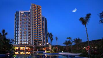 Front of property – evening/night