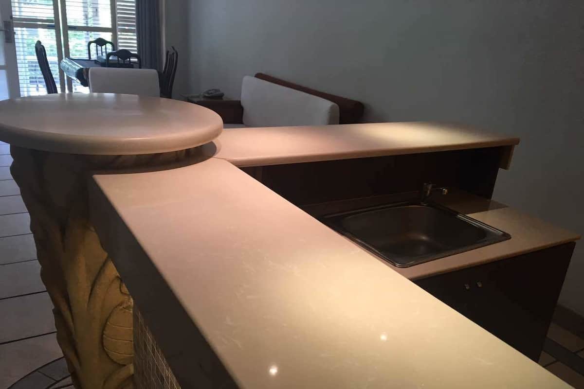 suite | living area | lcd tv