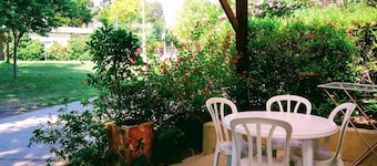 Kibbutz Tiratzvi - Country Lodging