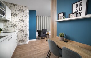 Desk, soundproofing, iron/ironing board, free WiFi - Diana Hotel (Haifa)