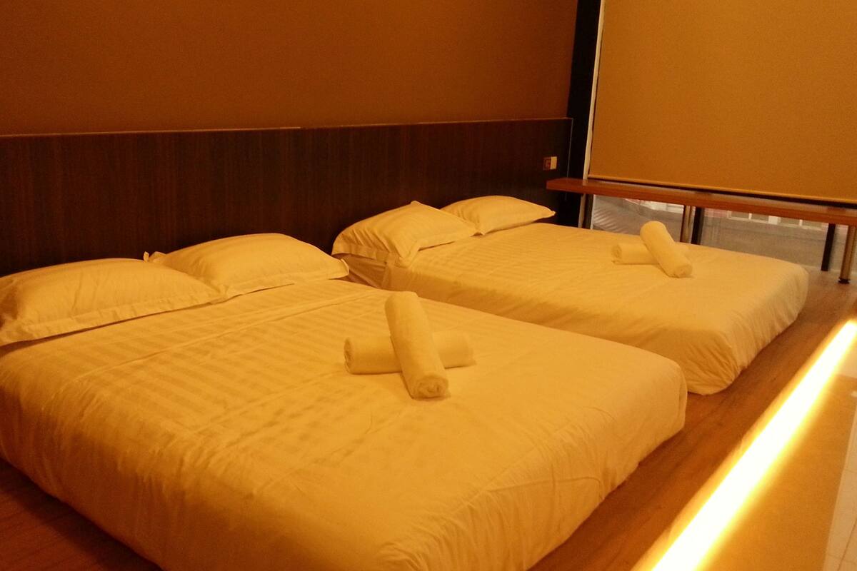 Japanese Family With Window | Desk, iron/ironing board, free WiFi, wheelchair access