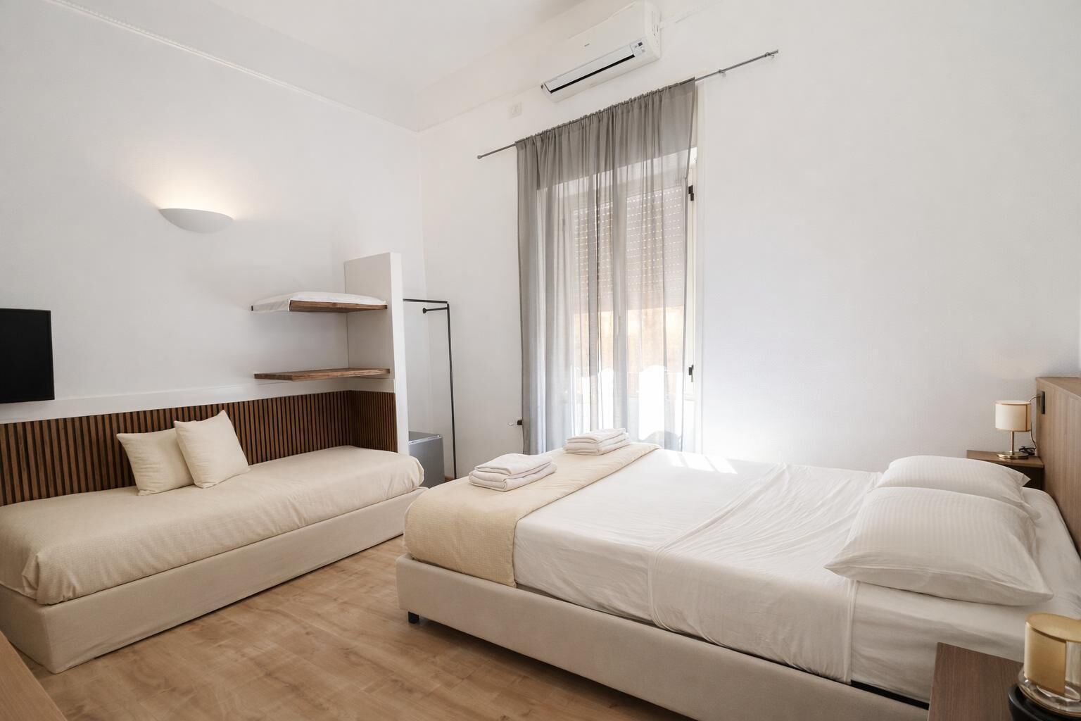 Deluxe Triple Room | Frette Italian sheets, premium bedding, down comforters