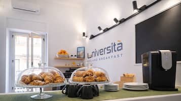 Gratis morgenmadsbuffet hver dag