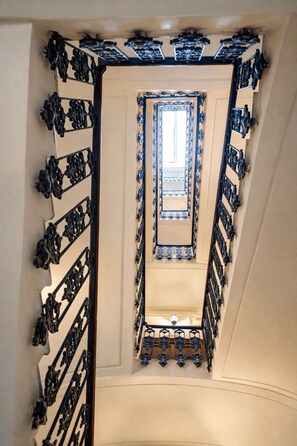 Interior entrance - B&B Università (Naples)
