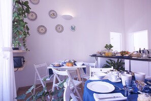 34-Zoll-Smart-TV mit Digitalempfang, Fernseher