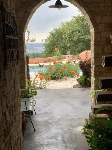 Hudson Bend Casa at Lake Travis Owned by famous chef