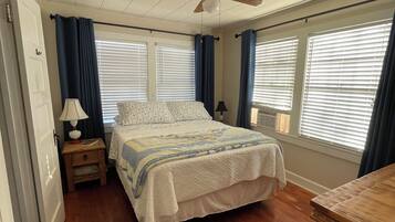 2 間睡房、記憶棉床墊、熨斗/熨衫板、免費 Wi-Fi