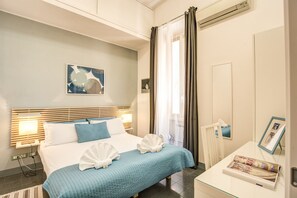 2 chambres, fer et planche à repasser, Wi-Fi gratuit, draps fournis