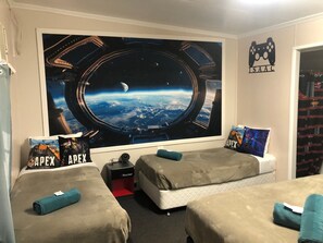 Familieværelse | Premium-sengetøj, senge med madrasser af memory foam, individuelt design