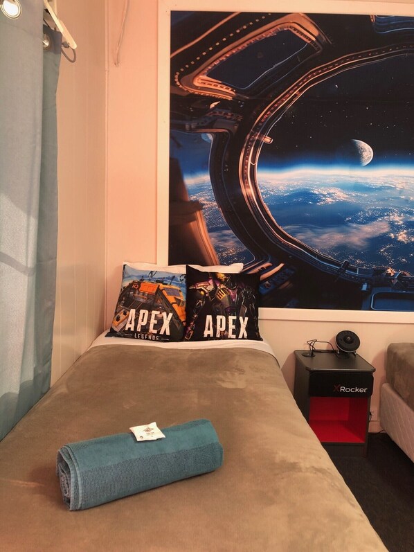 Family Room | Peralatan tempat tidur premium, busa memori, dihias secara berasingan 