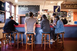 Bar (in der Unterkunft)