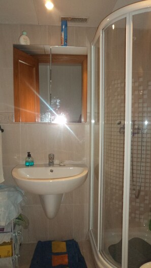 Bathtub - Marbella: apartment in residence (MARBELLA)
