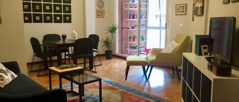 Téléviseur, livres