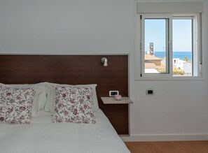 3 soveværelser, skrivebord, strygejern/strygebræt, Wi-Fi