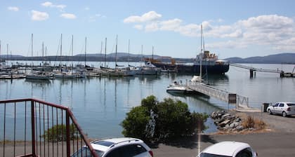 Beauty Point Waterfront Hotel