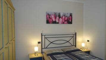 2 Schlafzimmer, Reisekinderbett, kostenloses WLAN