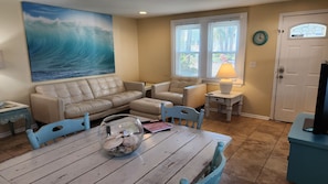 Smart TV - Make Waves And Come Out Of Your Shell! Steps To The Beach! (Jacksonville Beach)