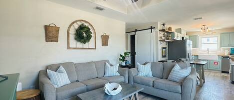 Smart TV, DVD player, stereo